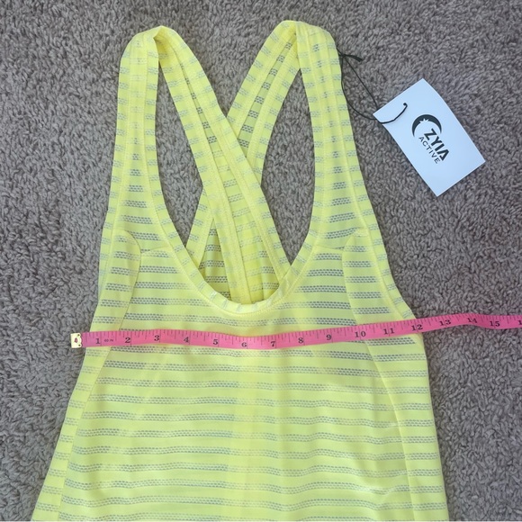 Zyia Active Yellow Lemon Nimbus Split Back Workout Tank Top Racerback Shirt New - Picture 14 of 15